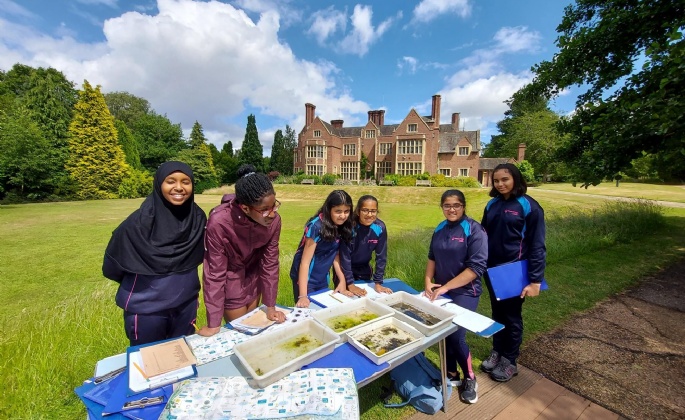 Latest News » Year 7 Botanic Gardens Trip
